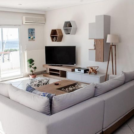 Luxury Seaview Apartment By The Sea Saronida Bagian luar foto