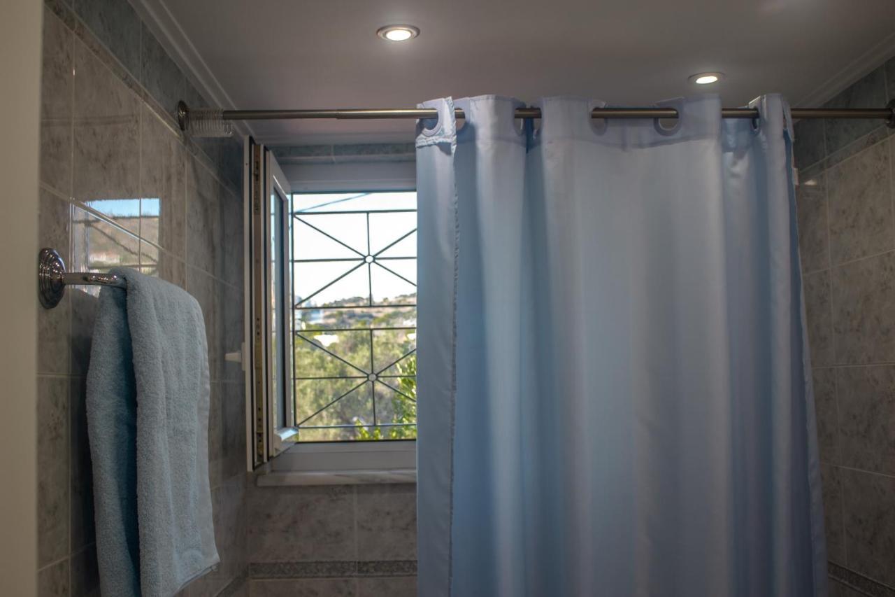 Luxury Seaview Apartment By The Sea Saronida Bagian luar foto